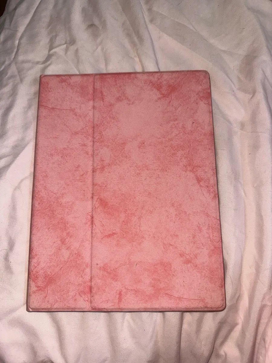 Remarkable 2 paper tablet with marker and case - Image 3