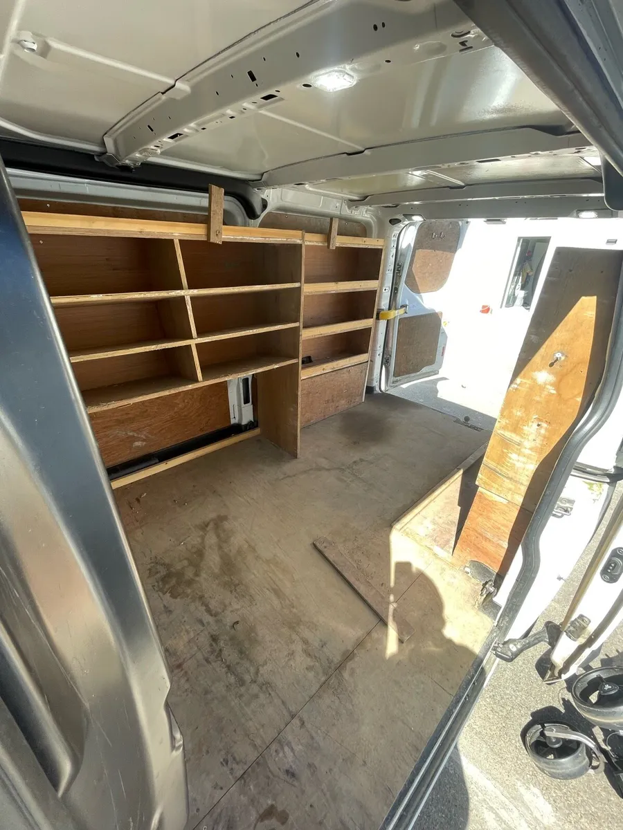 Ford Transit Custom 2018 (181) - Image 3