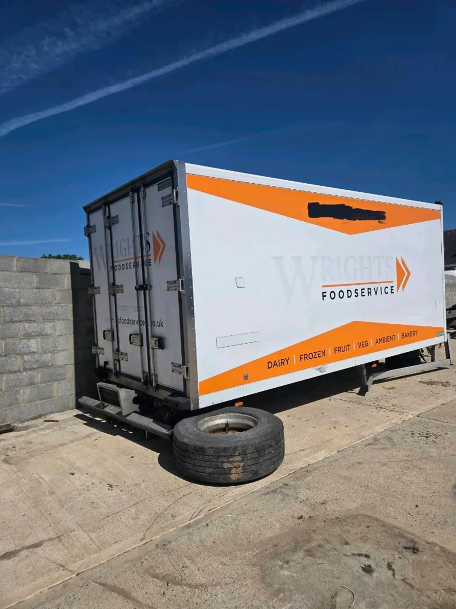 18ft coachman fridge freezer body - Image 1