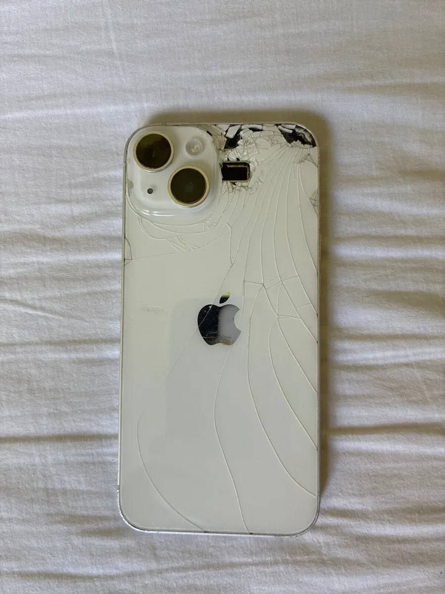 iPhone 14 - Image 3