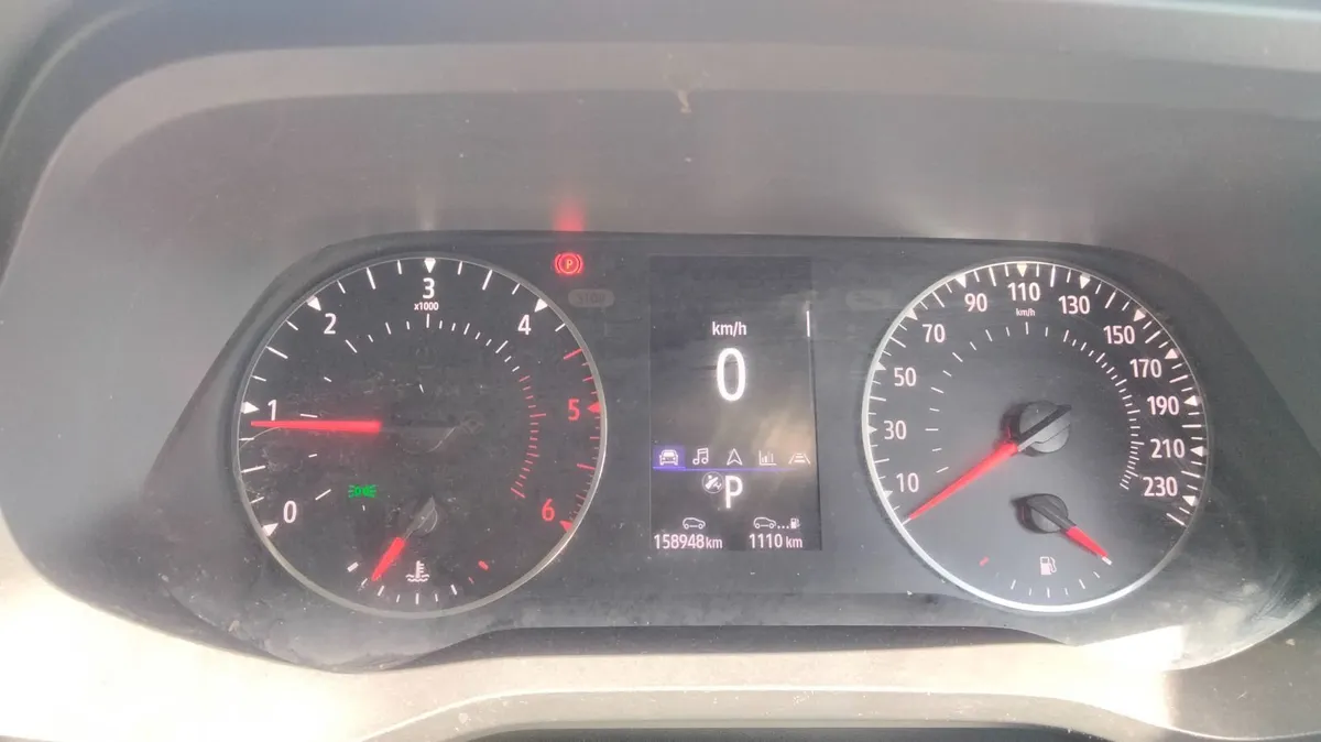 Renault Traffic LL30 Blue DCI 150 Sport Automatic - Image 2