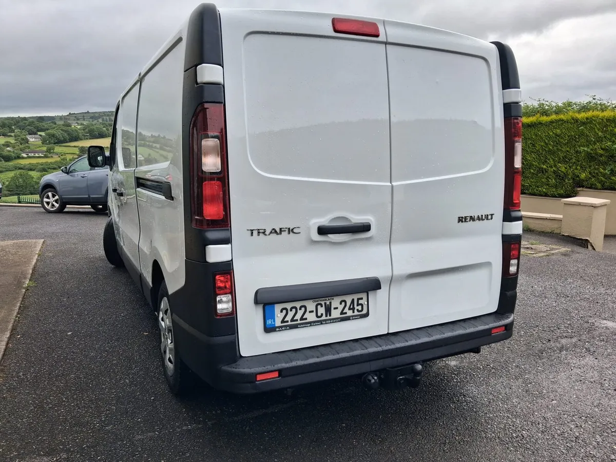 Renault traffic - Image 2