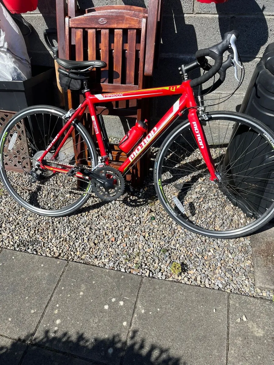 Red typhoon road bike - Image 3