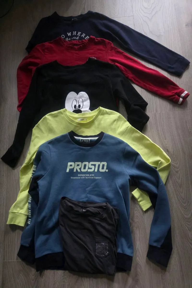 Sweatshirt - Image 1