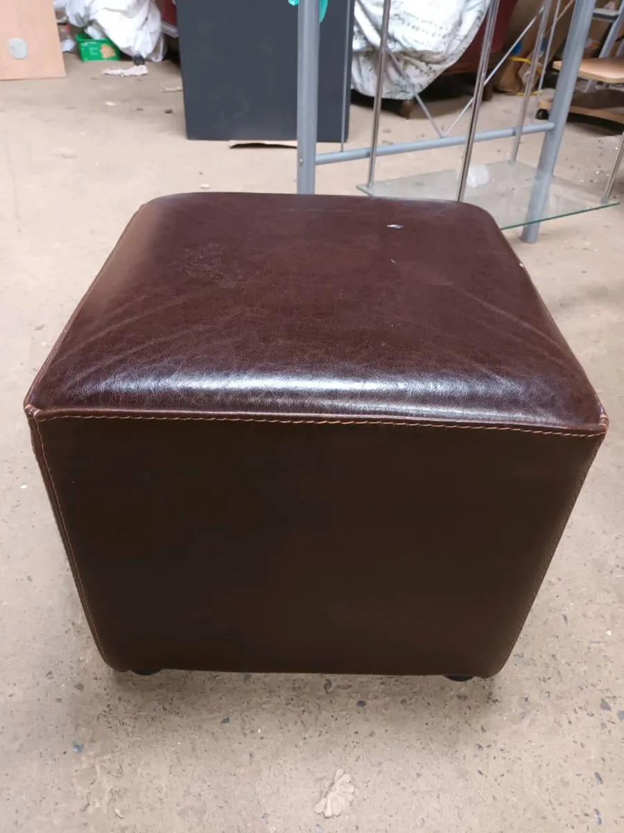 Pouffe - Image 2