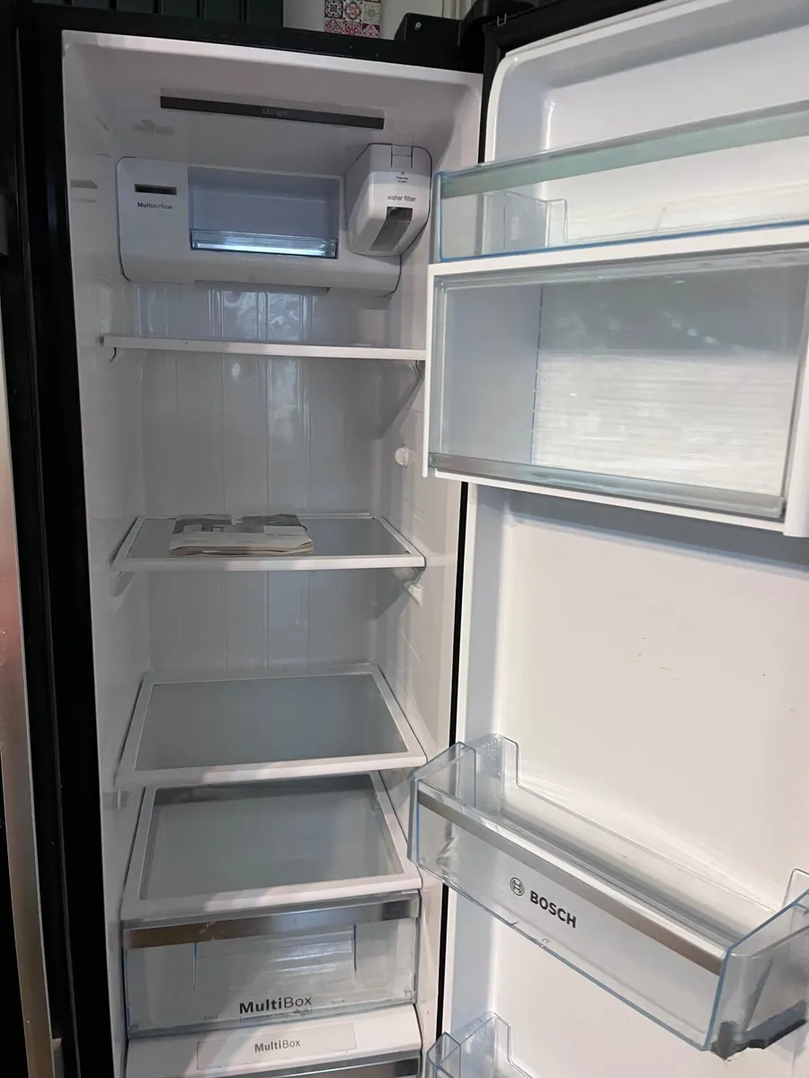 Bosch Fridge freezer - Image 2