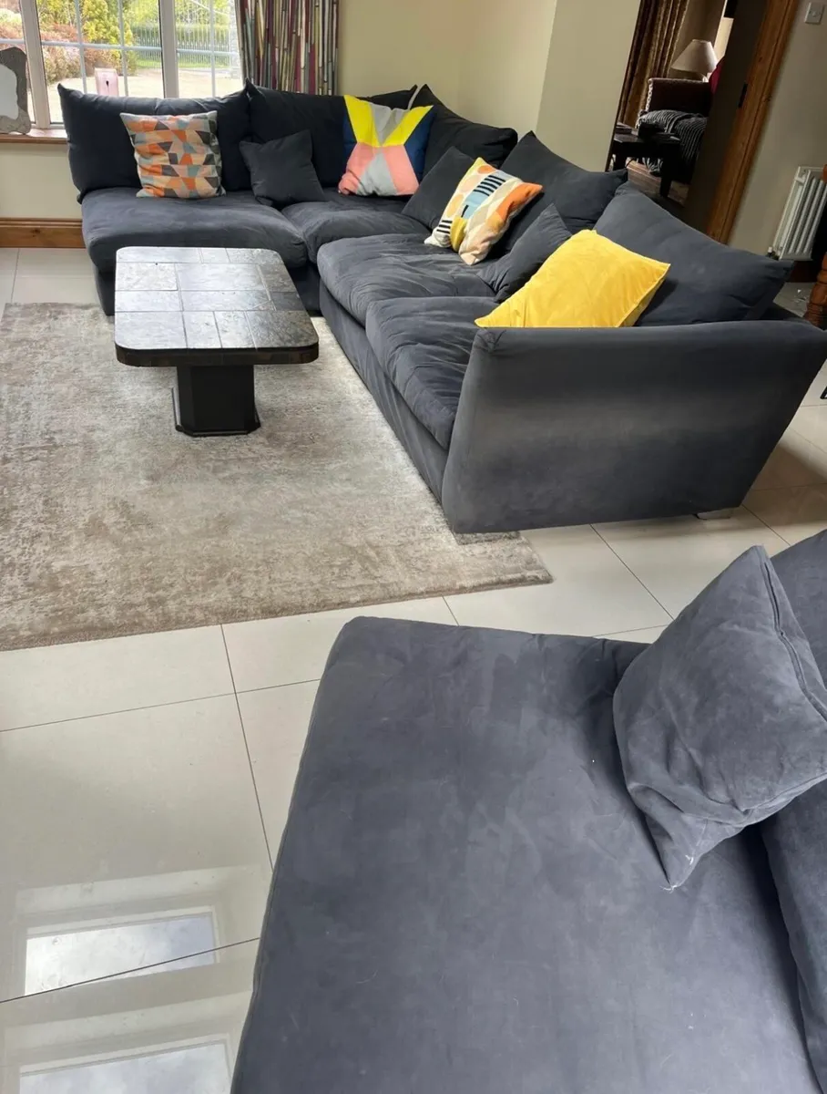 Couch - Image 3