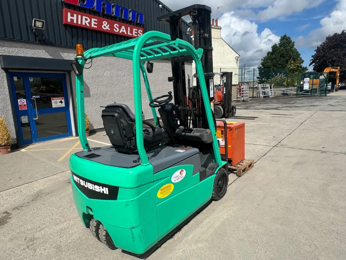 Mitsubishi 2 ton electric forklift - Image 2