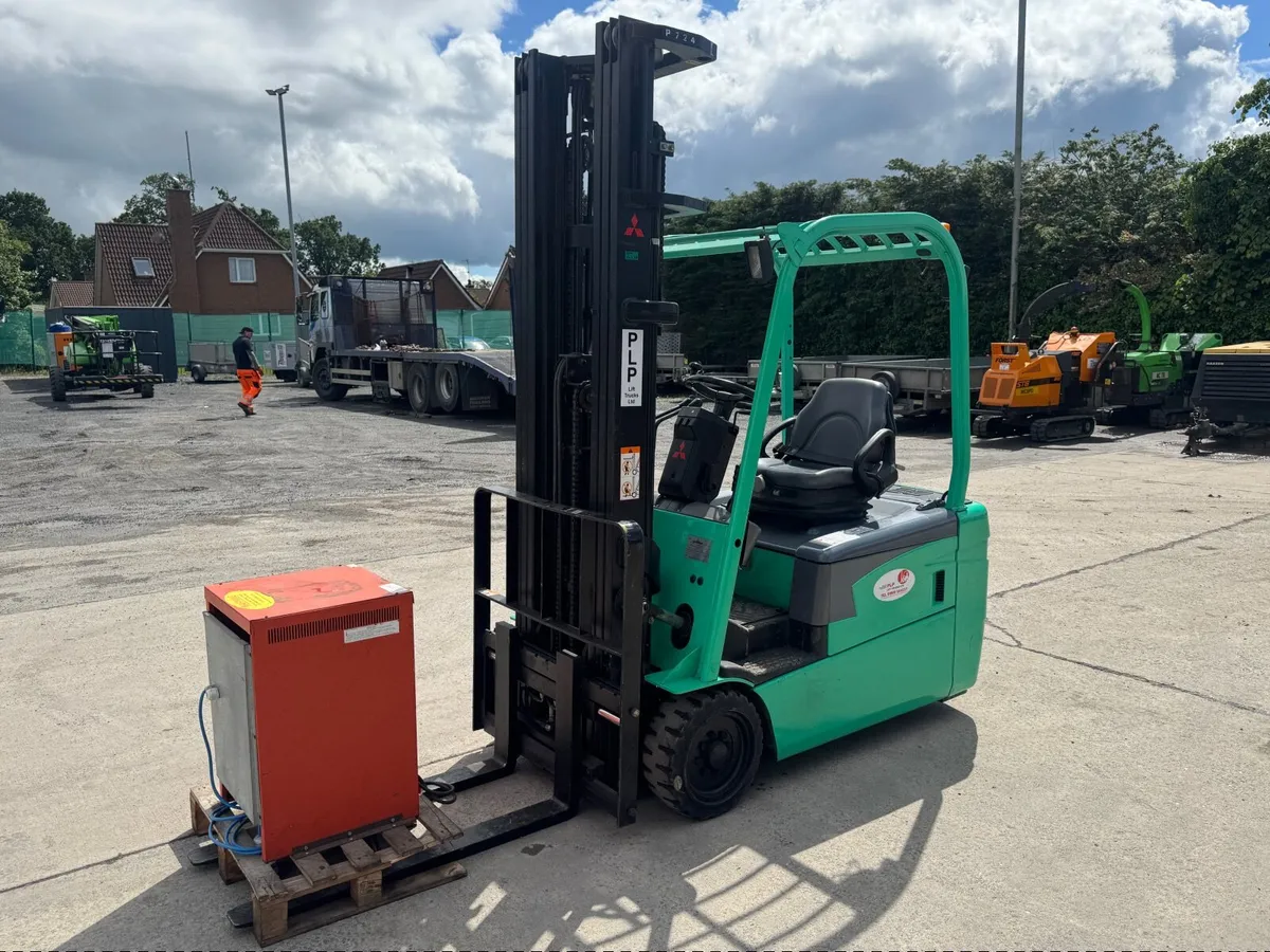 Mitsubishi 2 ton electric forklift - Image 4