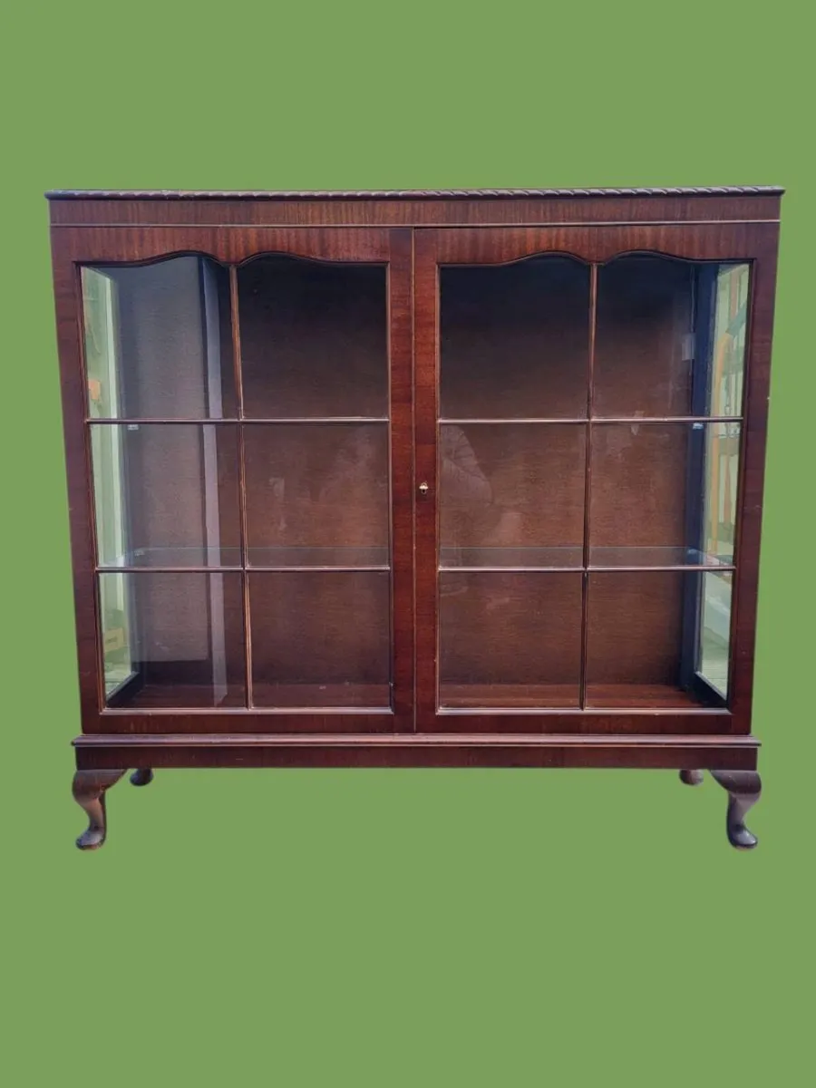 Lovely China Display Cabinet - Image 1