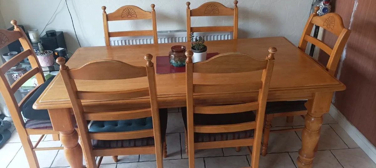 Dining room table and chairs - Image 4