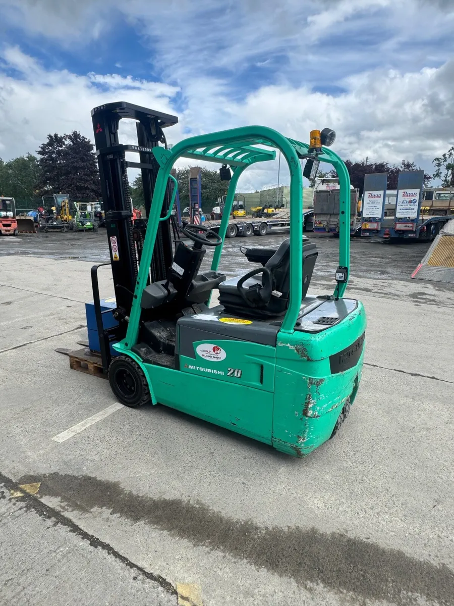 Mitsubishi 2 ton electric forklift - Image 1