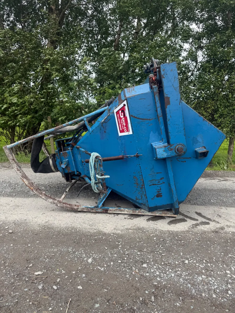 Concrete Skip (750 Litres) - Image 4
