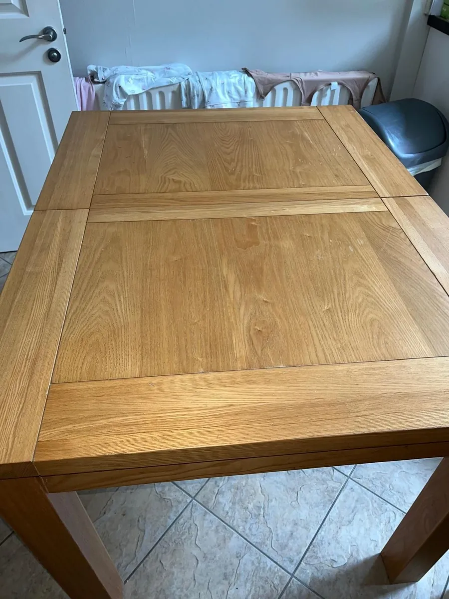 Kitchen Table & Chairs - Image 2