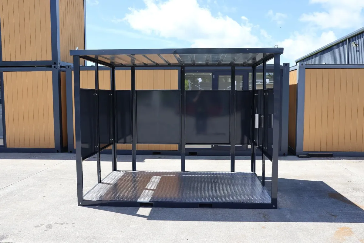 3m Smoking Shelter - Image 2