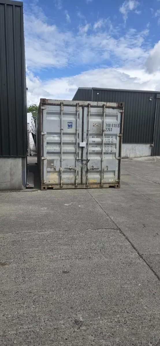 Shipping Container - Image 4