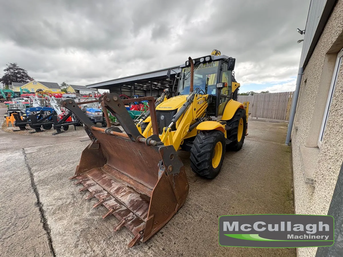 Used New Holland 110 CTC Rubber Tyre Digger - Image 3