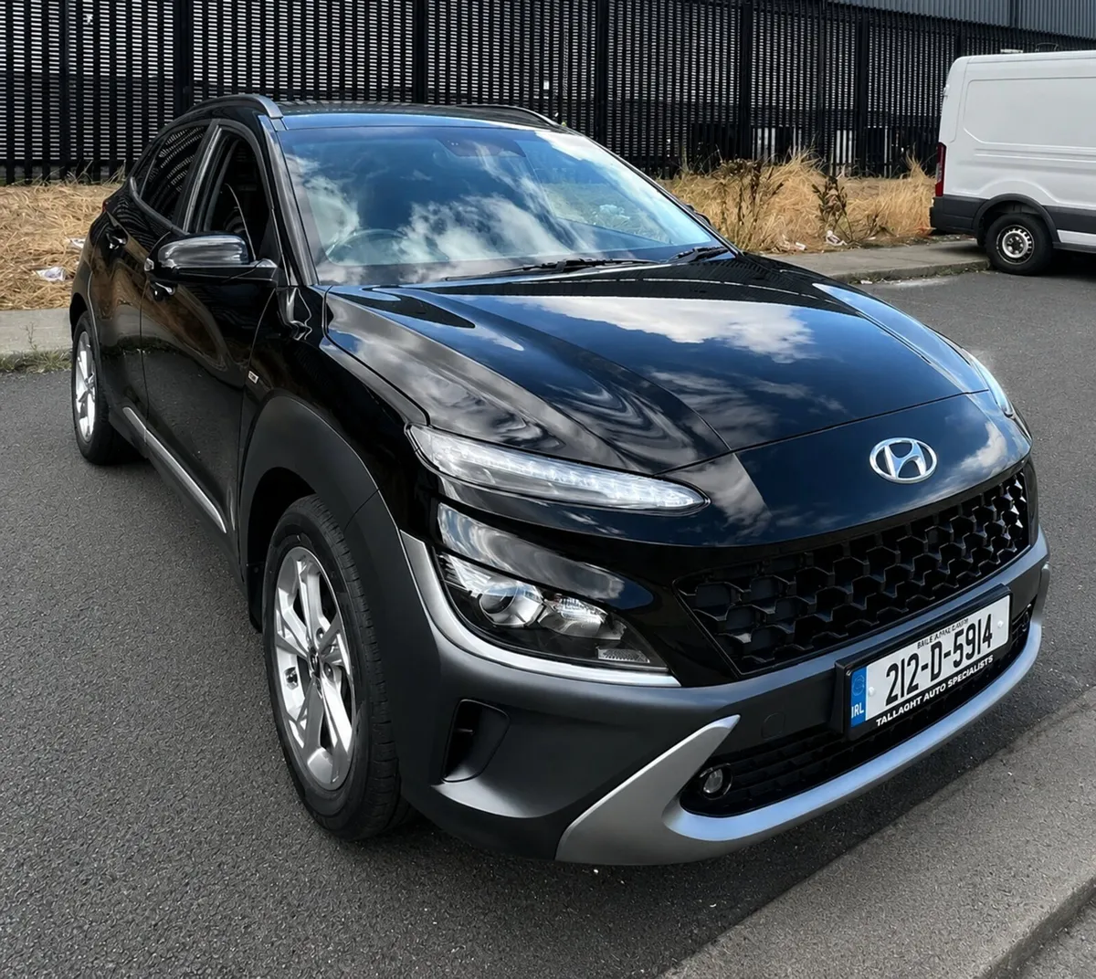 212 HYUNDAI KONA EXECUTIVE COMMERCIAL - Image 1