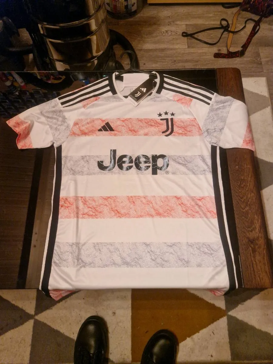 Juventus jersey - Image 1