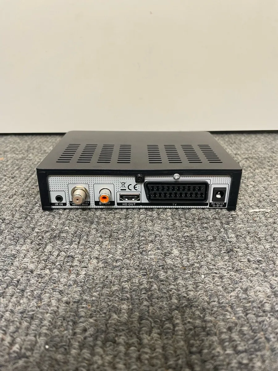 Mira 3 Satellite Receiver + Card Reader - Image 3