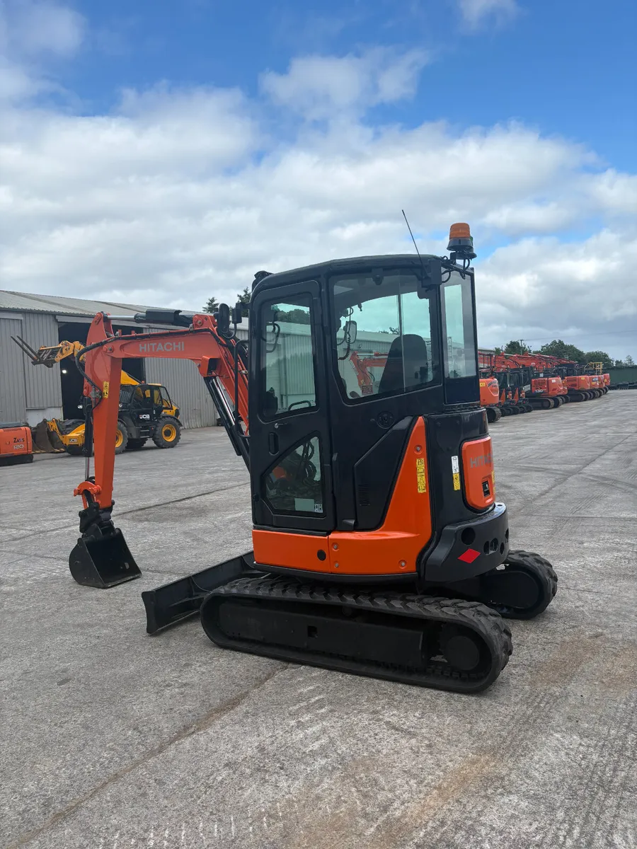 HITACHI ZX33-5 - Image 3