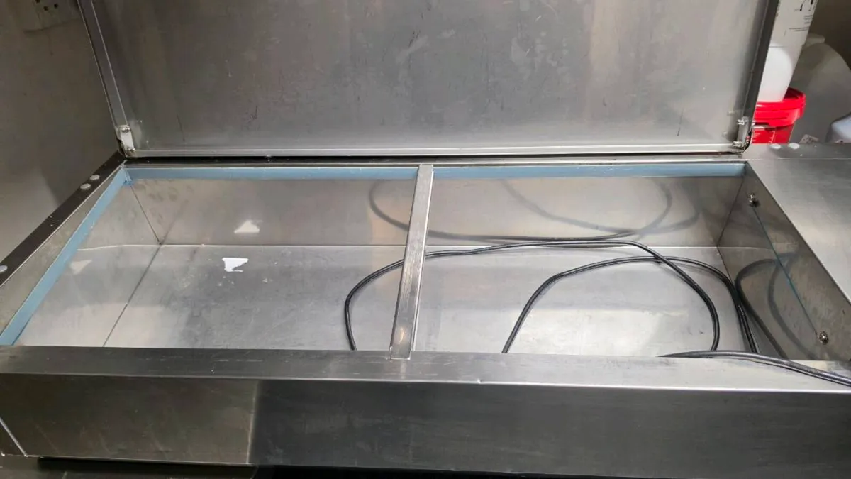 For sale counter fridge - Image 3