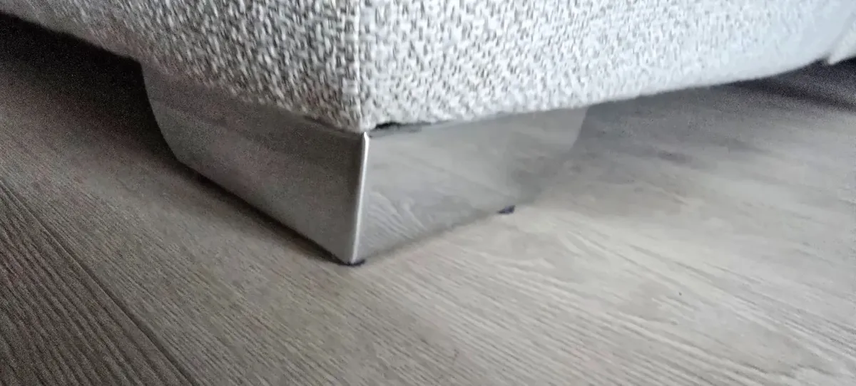 Luxury  Formal Chaise Right Hand Facing Sofa - Image 3