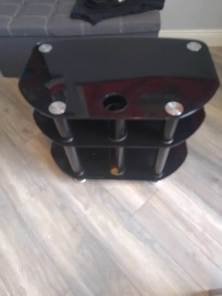 TV stand - Image 2