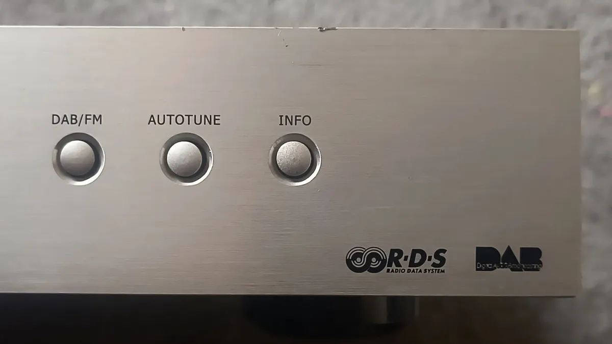STEREO  DAB radio tuner Hi-Fi class. - Image 2