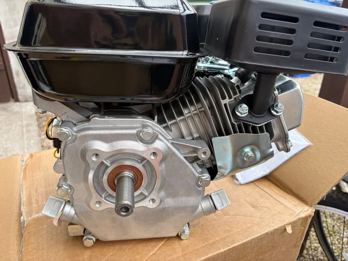 7.5HP 212cc petrol , 4-Stroke 4KW - Image 3