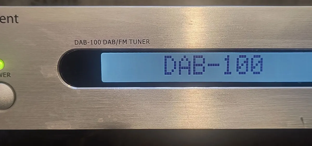 STEREO  DAB radio tuner Hi-Fi class. - Image 4