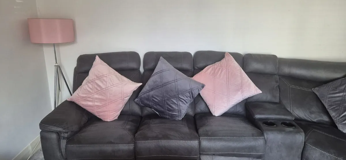 Corner sofa like new 14 months old - Image 1