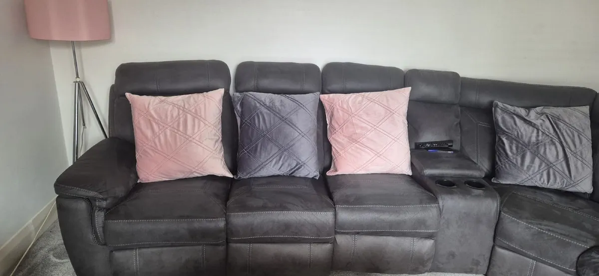 Corner sofa like new 14 months old - Image 2