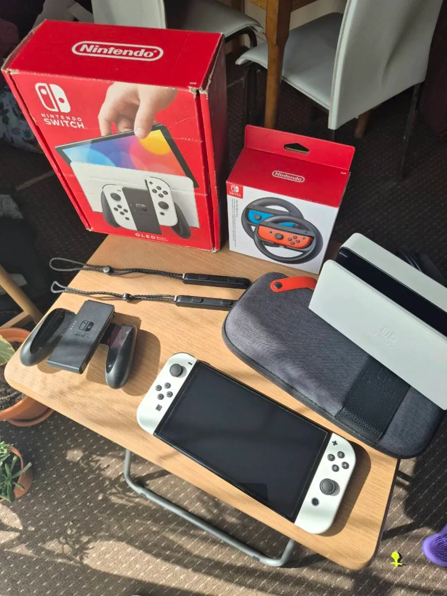 Nintendo switch Oled - Image 4