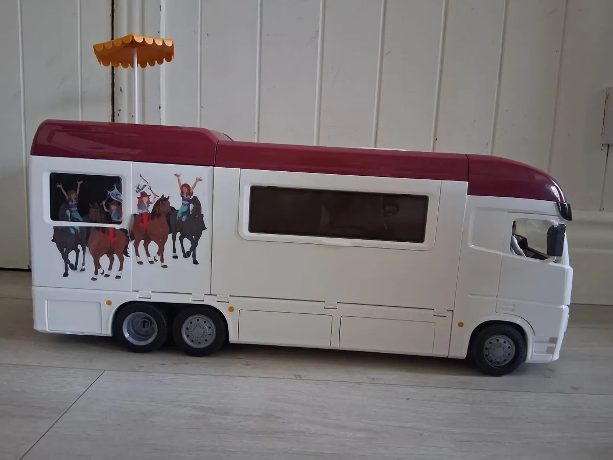 Schleich Horse Box Van - Image 3