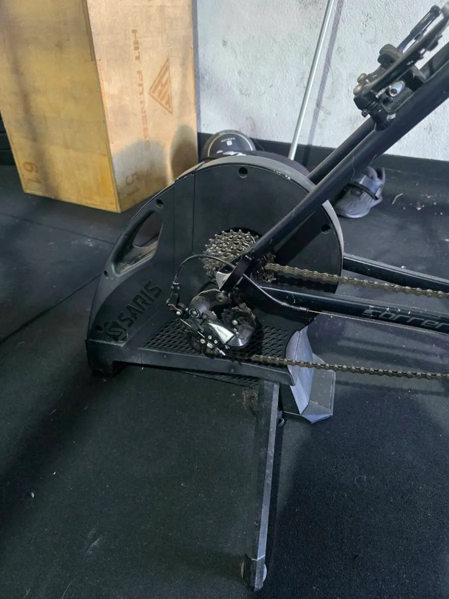 Saris H3 Smart Trainer + Indoor Training Bike / Zw - Image 2