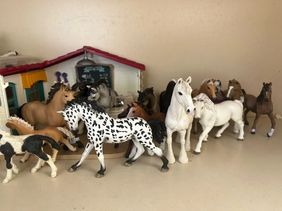 Schleich gigantic bundle (over 60 horses) - Image 3