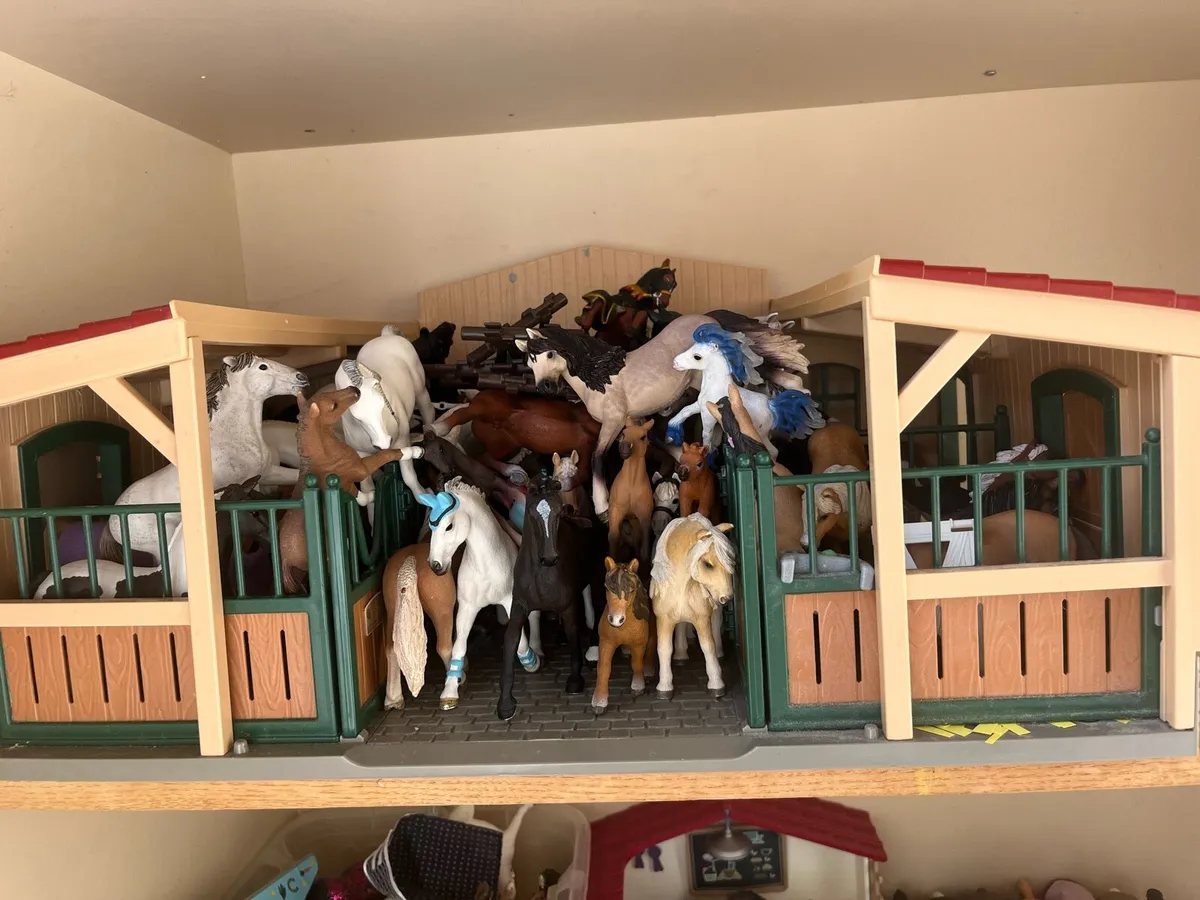 Schleich gigantic bundle (over 60 horses) - Image 2