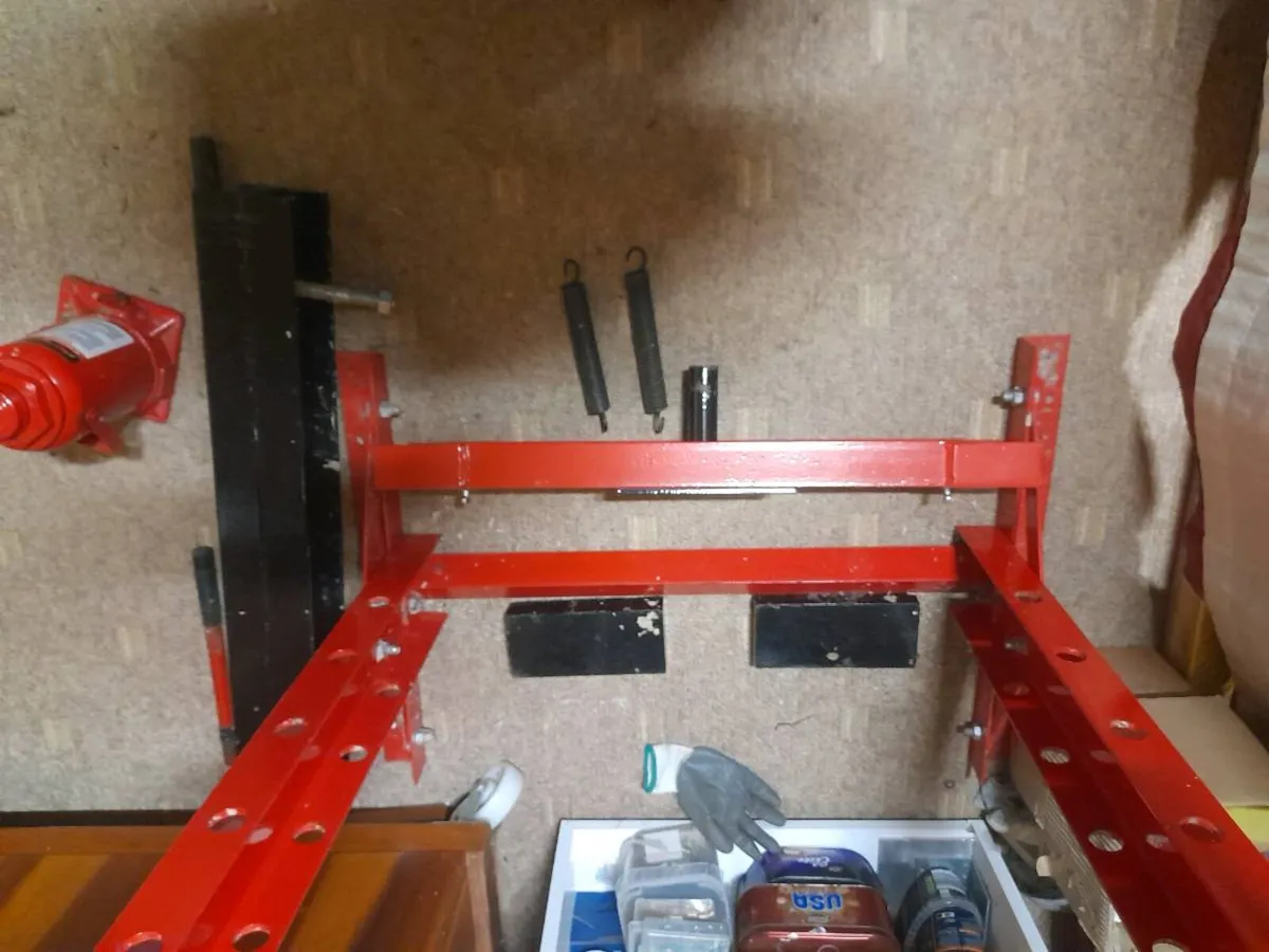 Hydraulic Press - 30T - Image 2