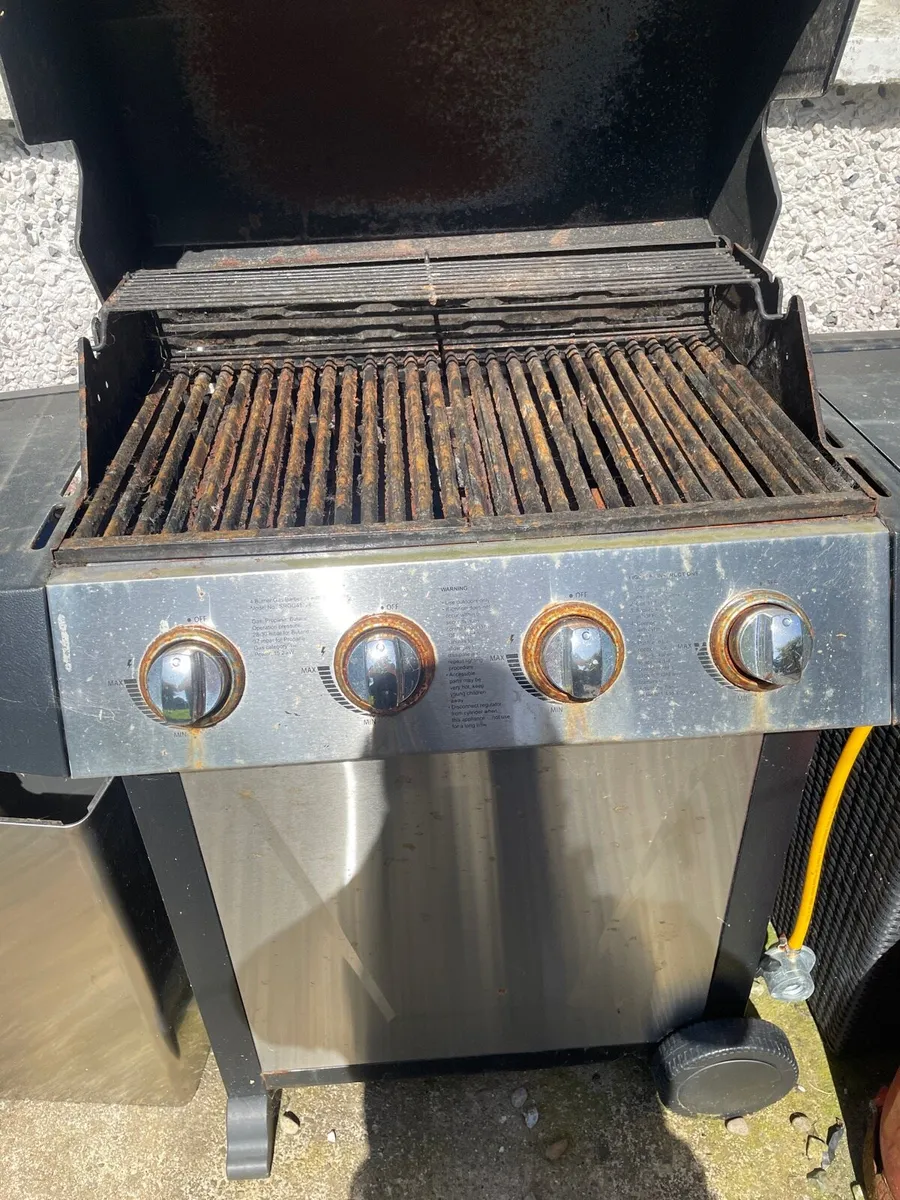 Gas BBQ - Image 4