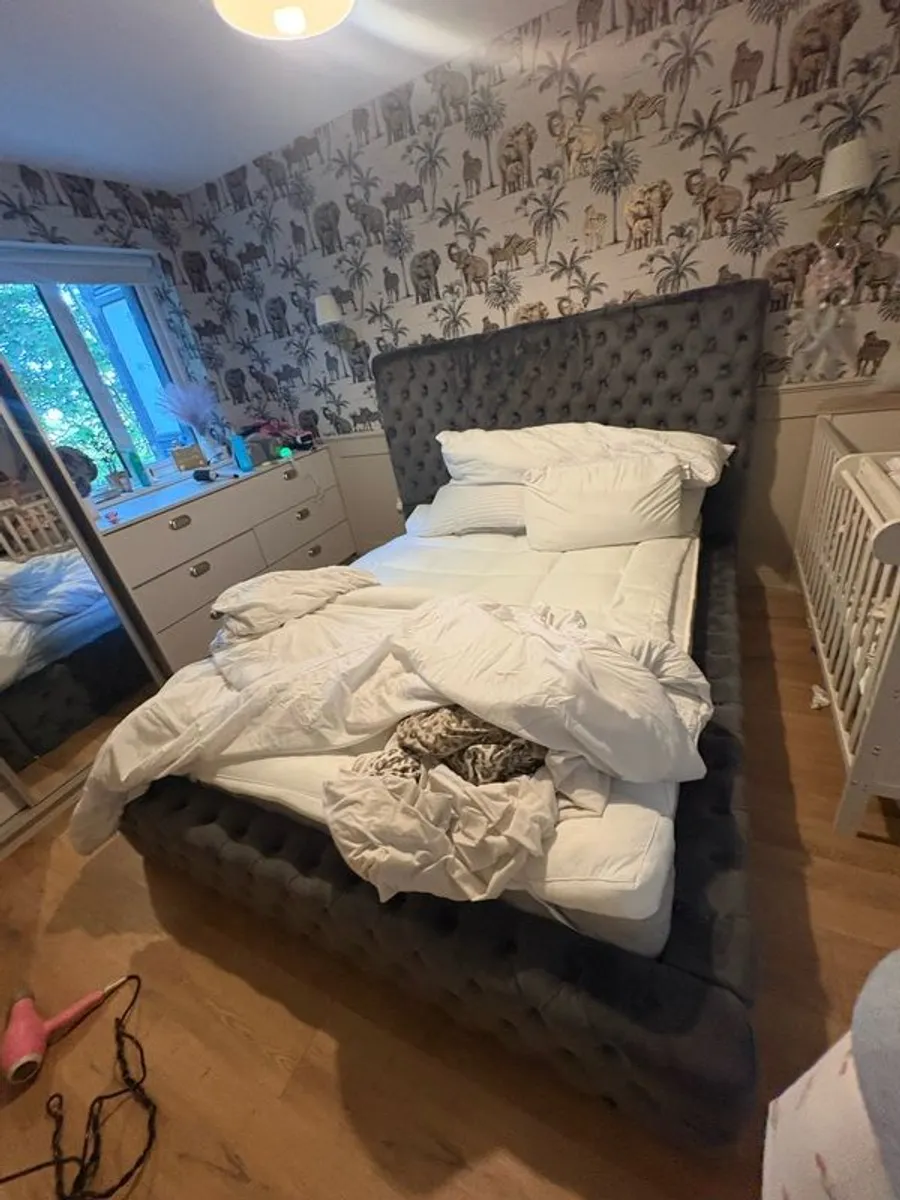 Dark grey king size bed - Image 2
