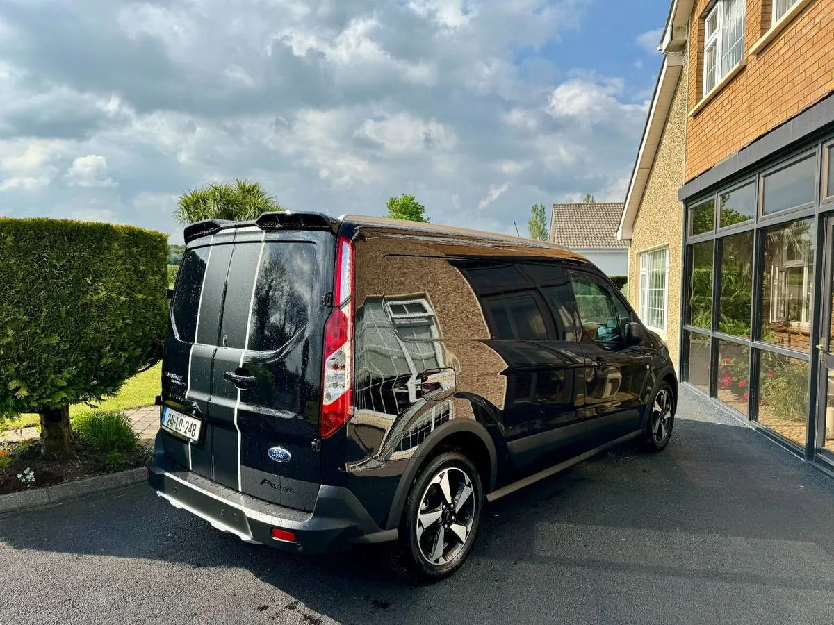 Ford Transit Connect 2024 LWB (Top Spec) - Image 2