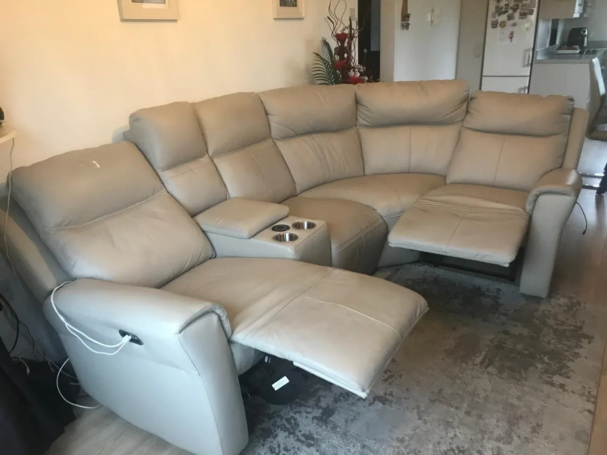 Price drop!! Corner recliner sofa - Cream leather - Image 3