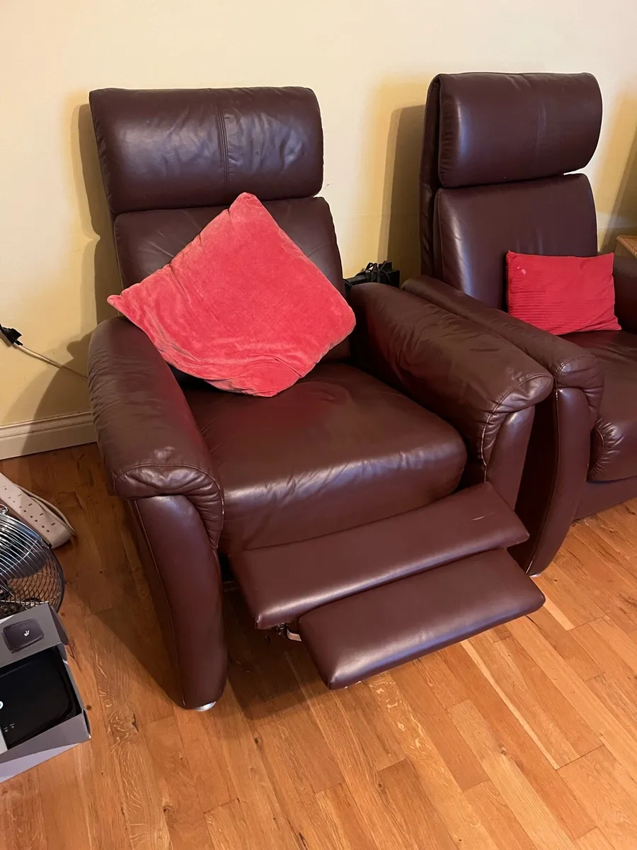 PRICE DROP 2 x Brown Leather Recliner Armchairs - Image 1