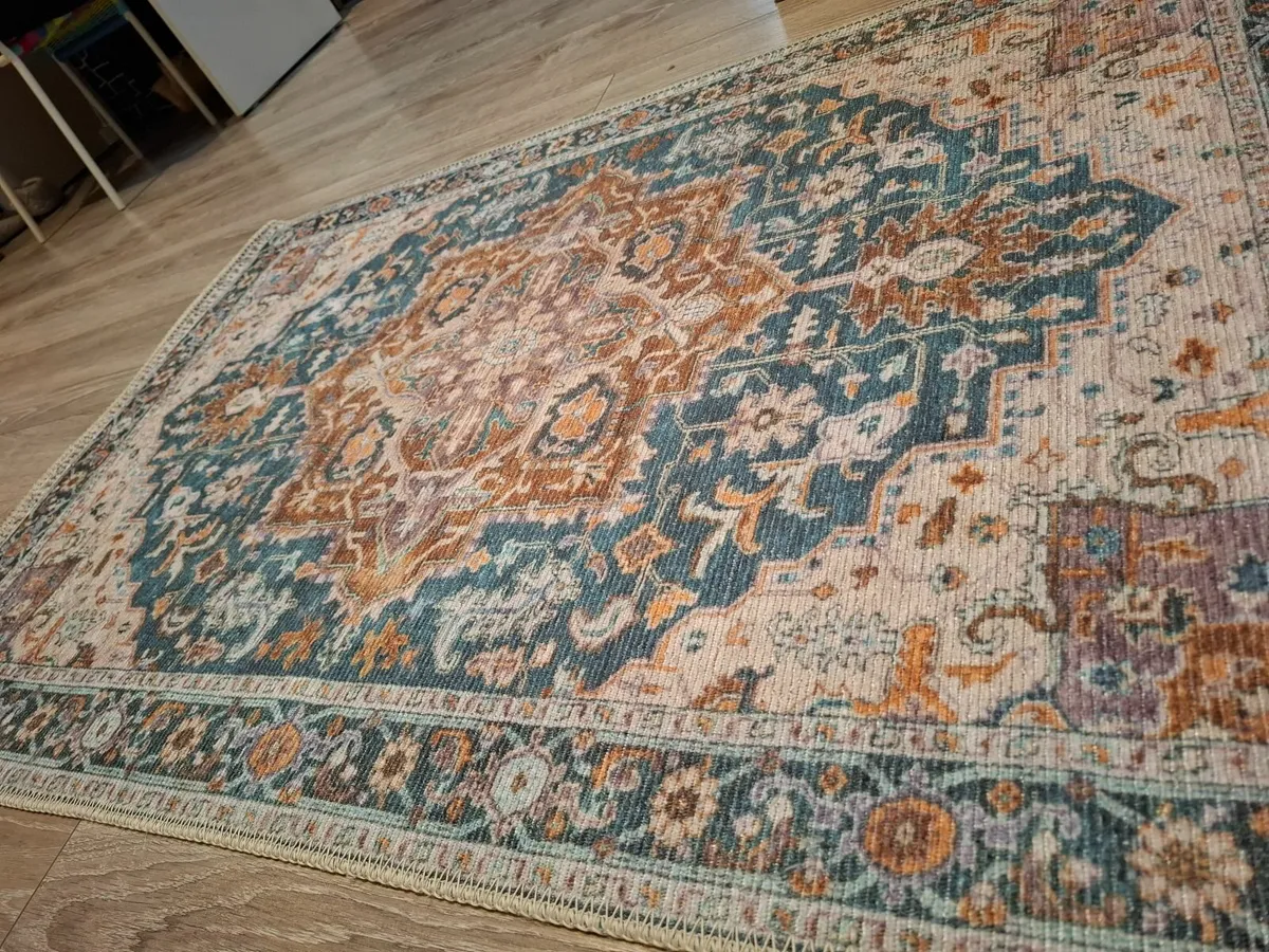 Small rustic rug - Image 3