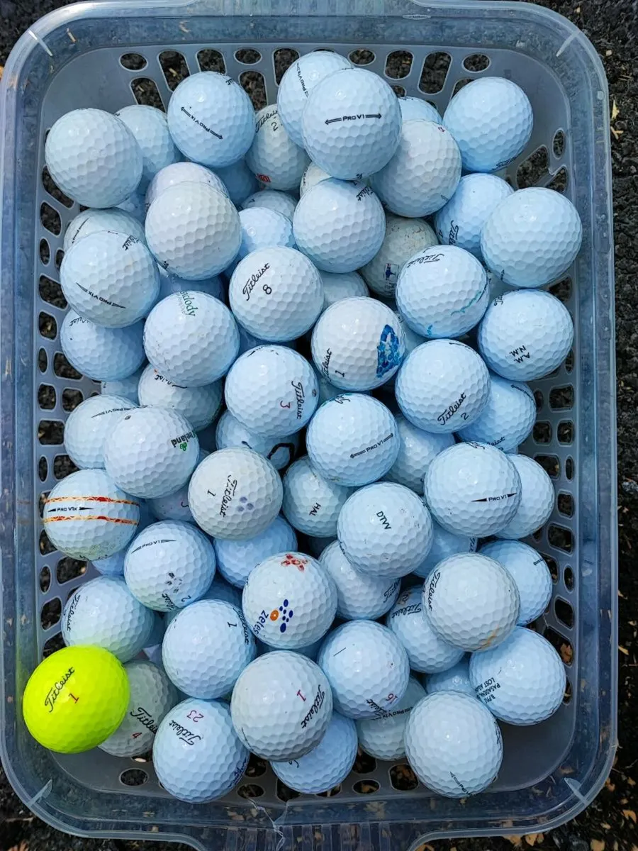 Golf balls - Image 1