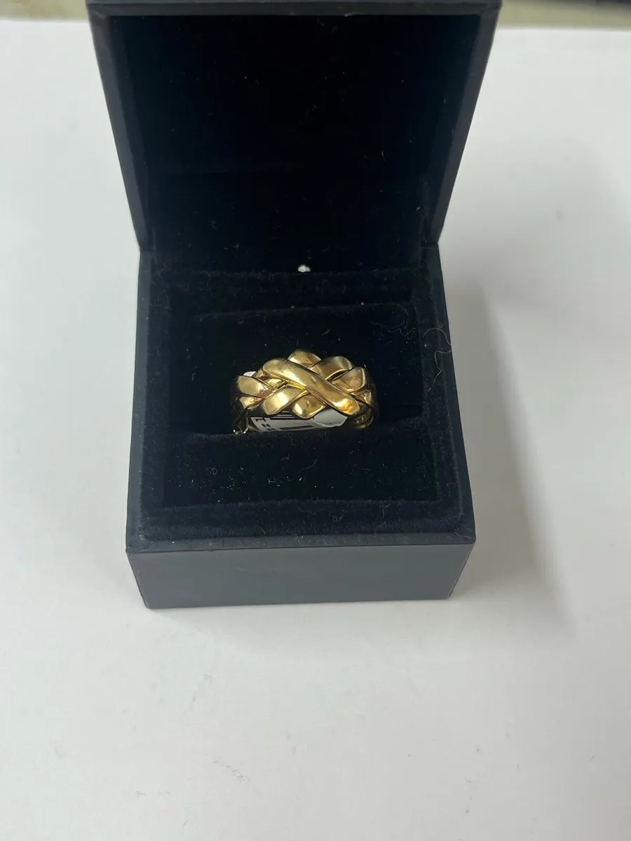 9k gold ring. - Image 1