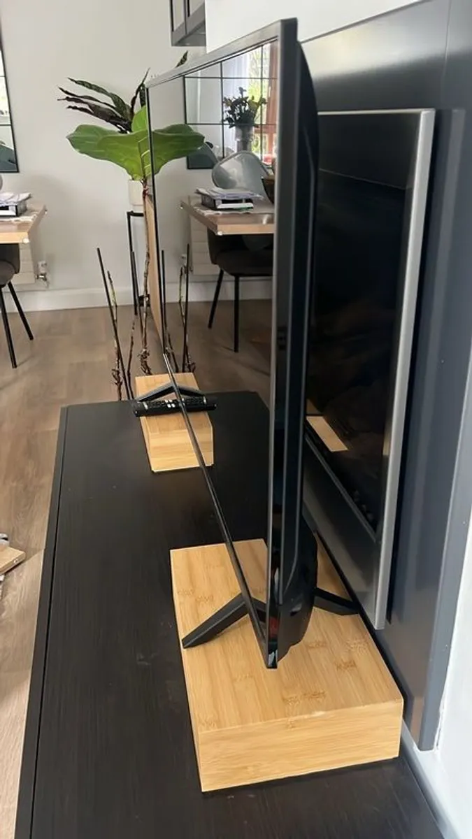 LG TV 43 inch - Image 2