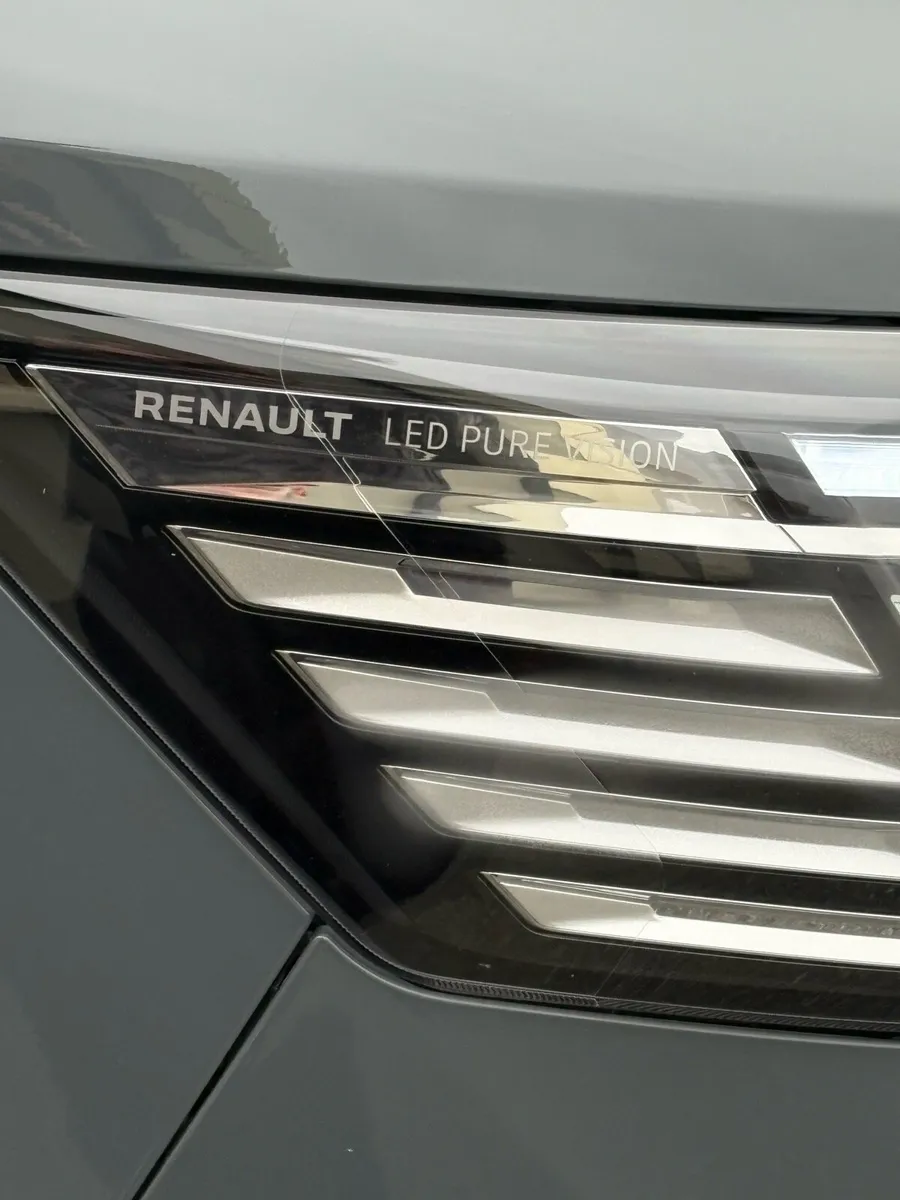 2023 Renault Traffic - Image 4