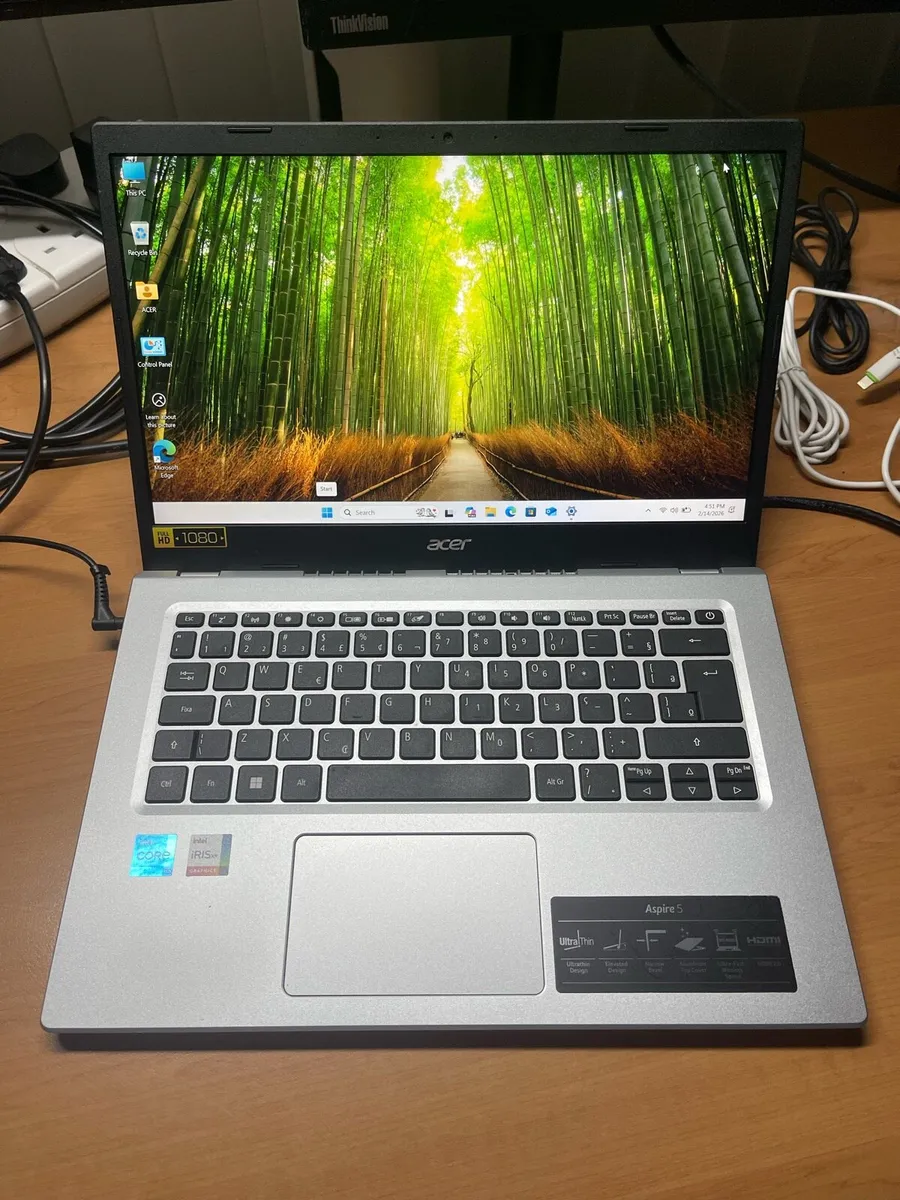 Acer laptop i5 pro 11gen 8-256 w11 - Image 1